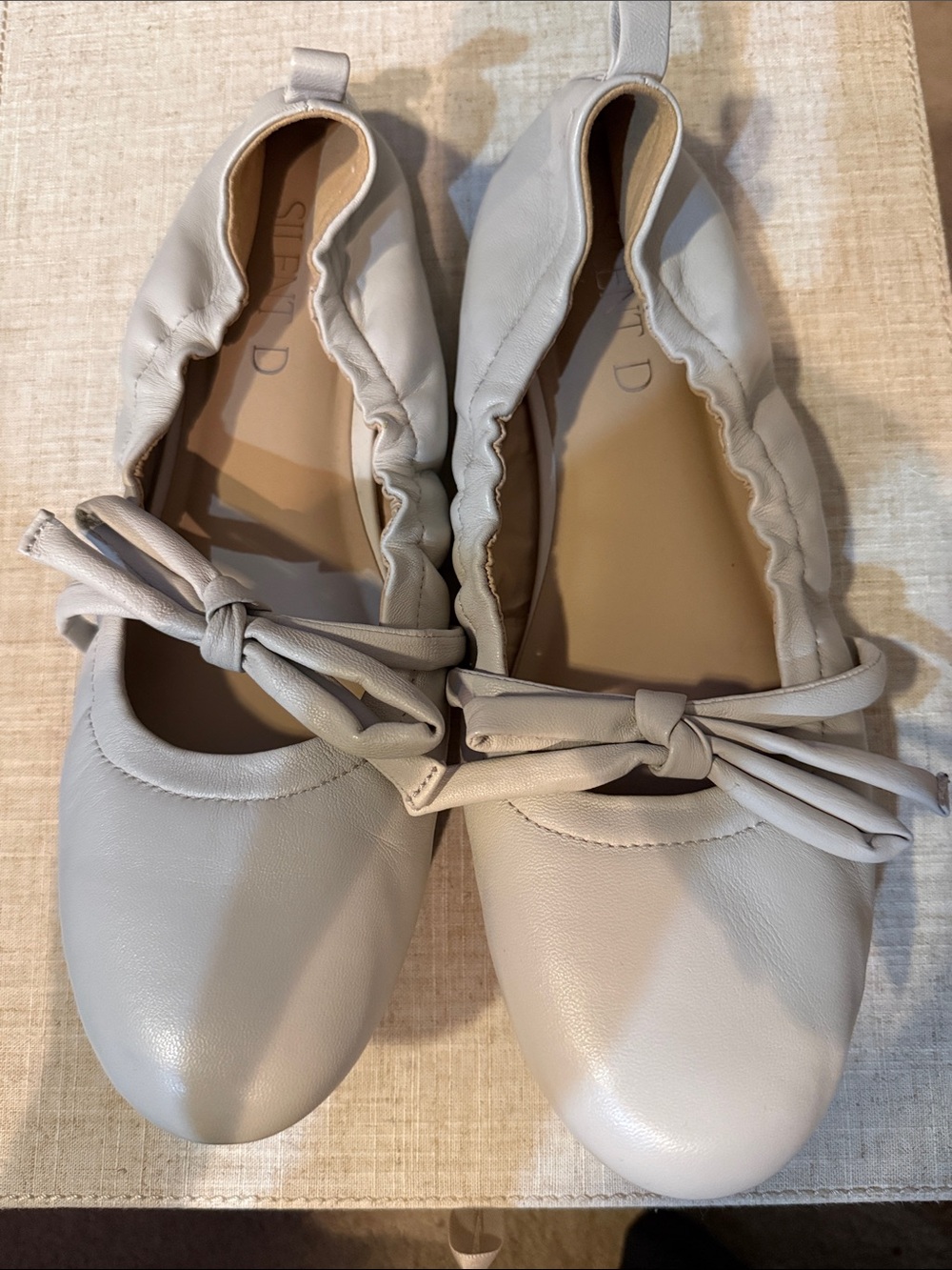 Silent D Bow Ballet Flats Bella In Off White Cream Size 40 Genuine Leather